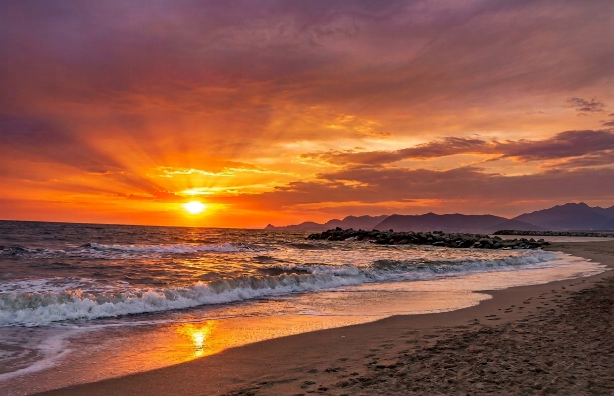 Tramonto sul mare